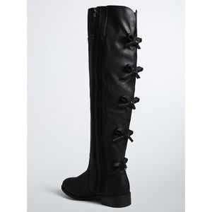 TORRID BOW BACK OVER THE KNEE BOOTS